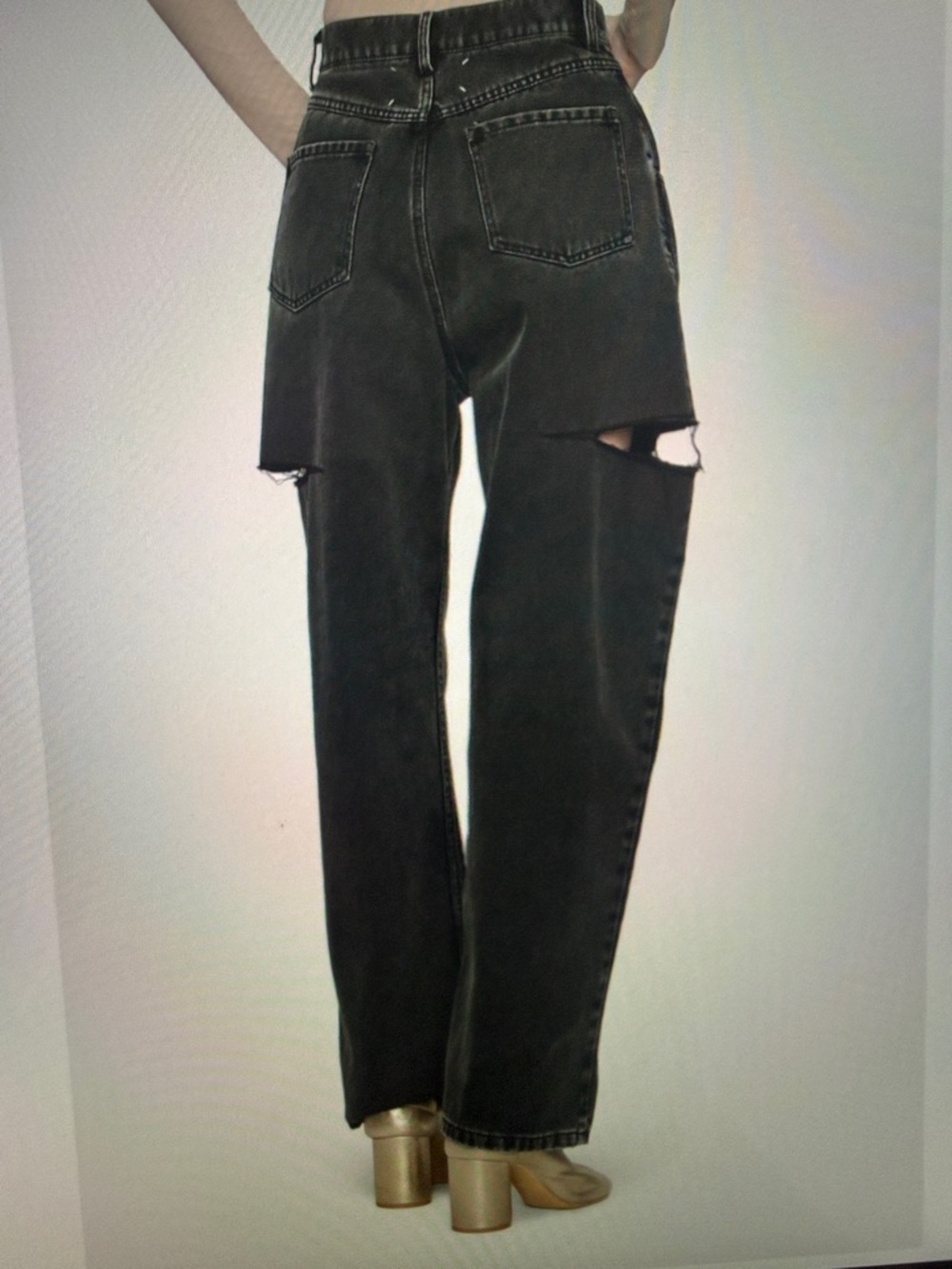 Maison Margiela Distressed Wash Black Wide-Leg Cut-out Jeans - Picture 4 of 6